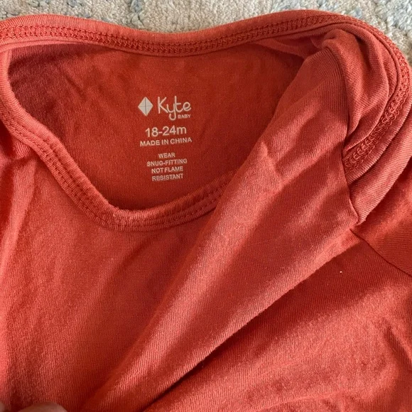 Kyte Baby Bamboo Rayon Bodysuit Onesie - Picture 2 of 6